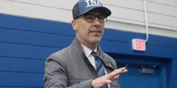 Carlos Silva responde al debate: ¿TNA es realmente la número dos del wrestling? Carlos Silva explica la filosofía de TNA sobre el talento que sueña con WWE