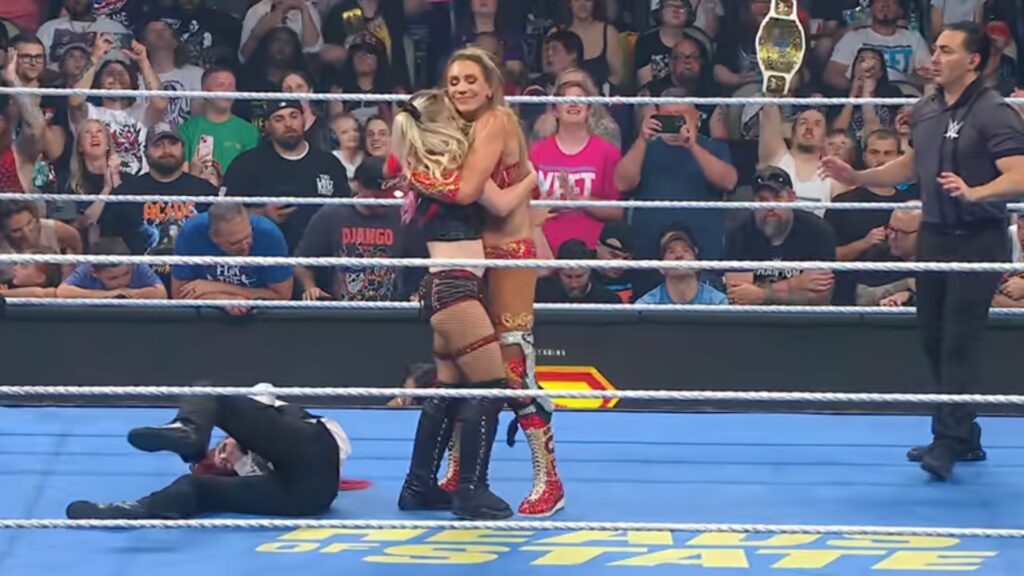 Alexa Bliss y Charlotte Flair se clasifican a la lucha por el Campeonato Femenino por Parejas de Evolution 2025