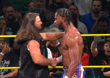 Leon Slater gana el Campeonato de la X-Division en Slammiversary 2025 y es felicitado por AJ Styles