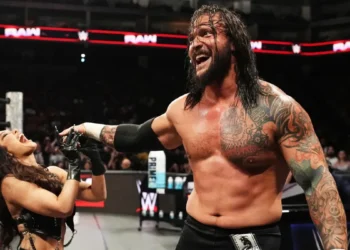 Scarlett denuncia que WWE intentó borrarla de televisión durante su etapa con Karrion Kross