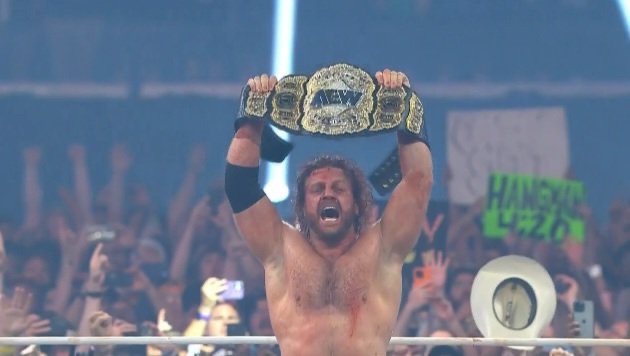 ‘Hangman‘ Adam Page gana el Campeonato Mundial de AEW en All In: Texas venciendo a Jon Moxley