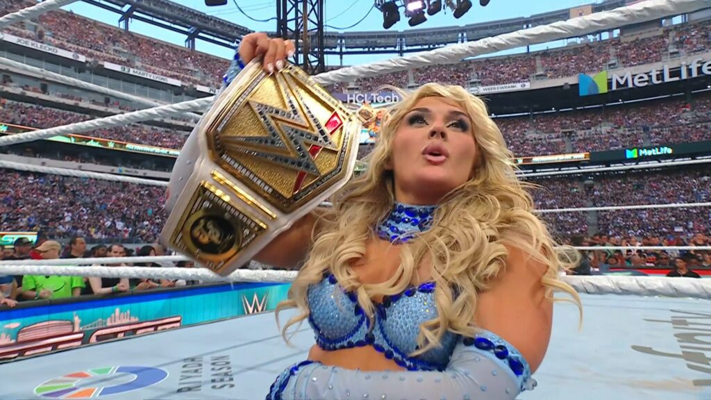 Tiffany Stratton retiene el Campeonato Femenino de WWE en SummerSlam 2025