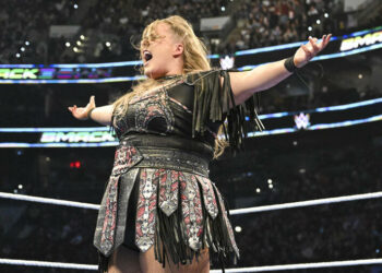 WWE y el equipo médico aún evalúan el estado de Piper Niven y cómo proceder con su recuperación