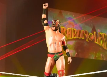 Se aclara la situación del contrato de Dragon Lee con WWE