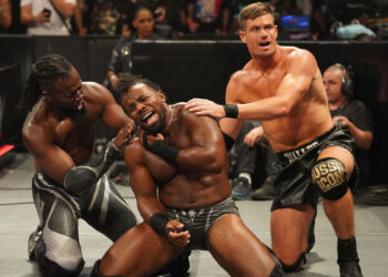 Xavier Woods renueva con WWE por varios años más