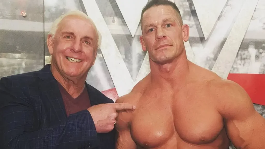 Ric Flair revela que WWE frenó las salidas nocturnas de John Cena con él en Europa