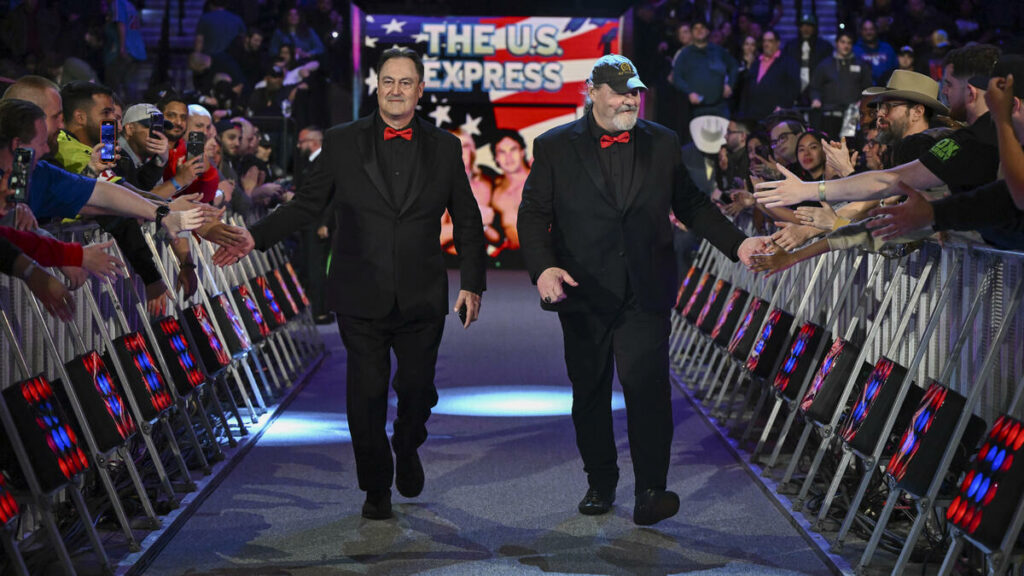 Mike Rotunda, padre de Bray Wyatt y Bo Dallas, se encuentra recibiendo cuidados paliativos