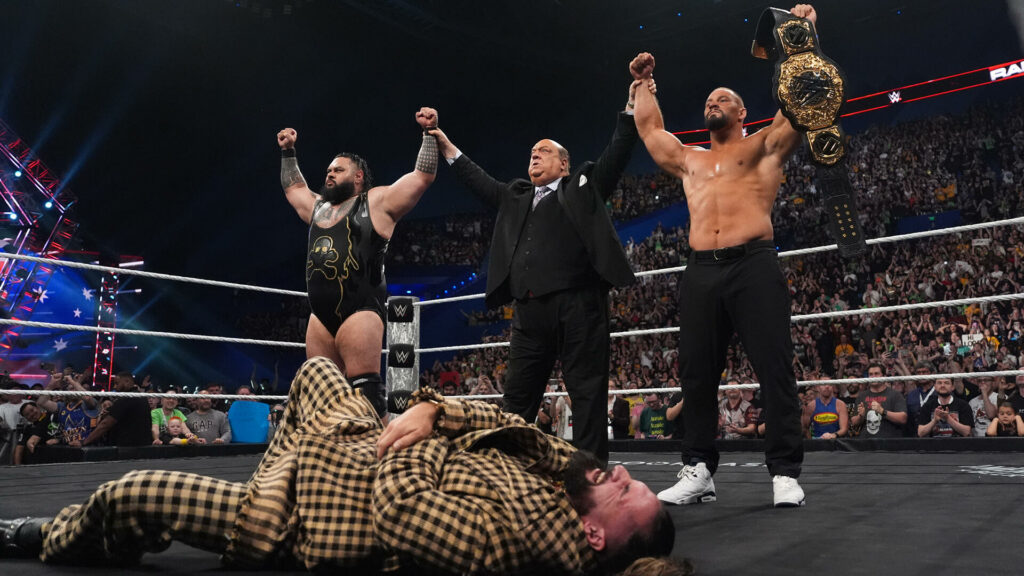 Bron Breakker, Bronson Reed y Paul Heyman traicionan a Seth Rollins en WWE RAW