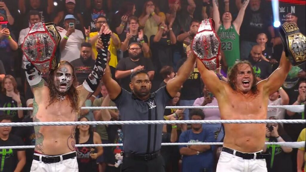The Hardy Boyz ganan el Campeonato por Parejas de NXT en Showdown