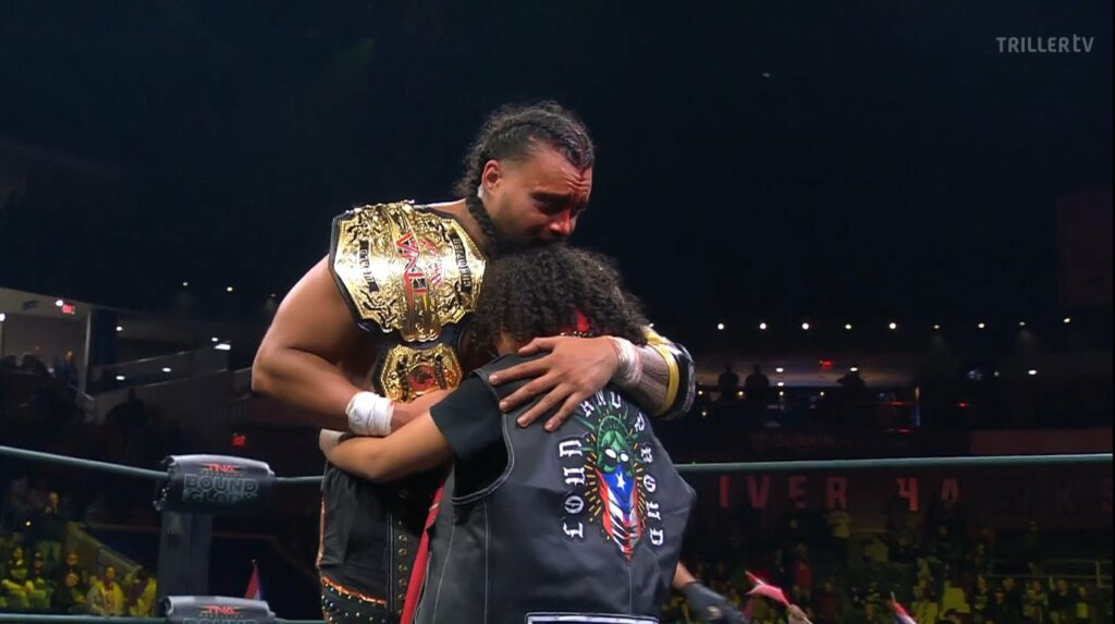 Mike Santana gana el Campeonato Mundial de TNA en Bound For Glory 2025