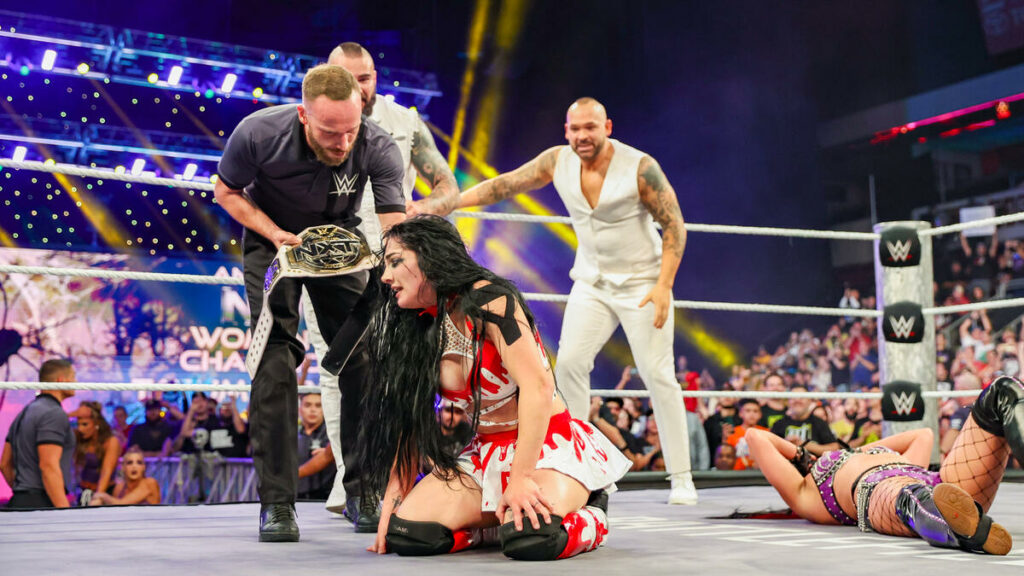 Tatum Paxley celebra su coronación como Campeona Femenina de WWE NXT Tatum Paxley celebra su coronación como Campeona Femenina de WWE NXT