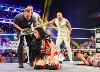 Tatum Paxley celebra su coronación como Campeona Femenina de WWE NXT