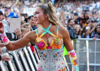 Charlotte Flair, abierta a volver a luchar por un campeonato individual