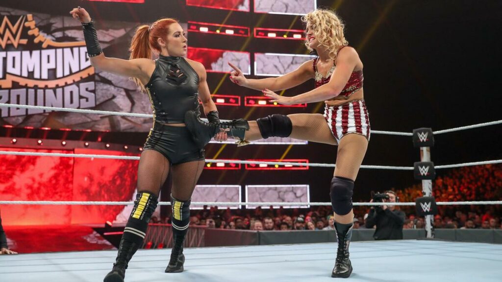 Lacey Evans responde a Becky Lynch: “Cuando y si vuelvo, seguirás sin hacer nada más que darme la mano y decir ‘qué mona es mi pequeña familia’”