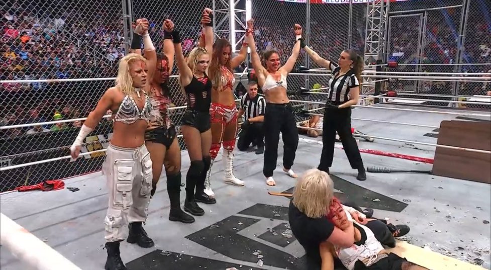 Triangle of Madness, Mercedes Moné, Megan Bayne y Marina Shafir ganan el primer ‘Blood & Guts Match’ femenino