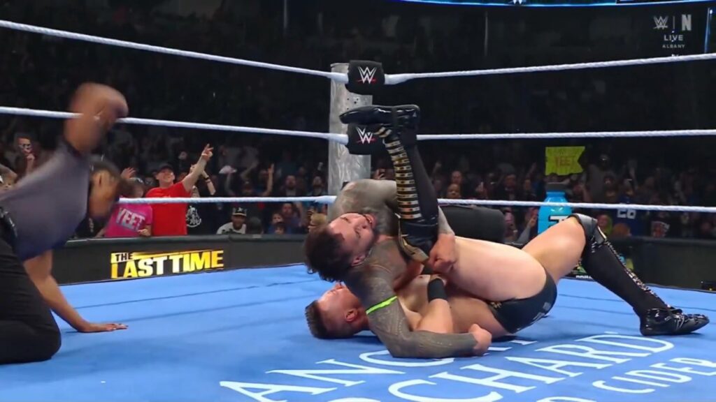 Jey Uso y LA Knight se clasifican a la siguiente ronda del Last Time Is Now Tournament Jey Uso y LA Knight se clasifican a la siguiente ronda del Last Time Is Now Tournament