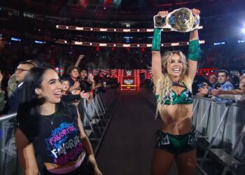 Maxxine Dupri gana el Campeonato Femenino Intercontinental con la ayuda de AJ Lee