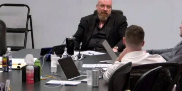 Dave Meltzer critica la edad del equipo creativo de WWE: “Viven en su propia burbuja”