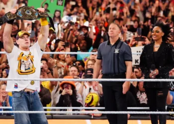 John Cena agradece a Alicia Taylor por su labor durante su gira de despedida