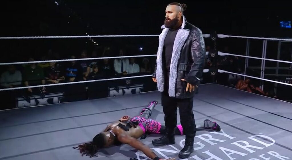 Je'Von Evans gana el Iron Survivor Challenge y es atacado por Tony D'Angelo en NXT Deadline 2025 Je'Von Evans gana el Iron Survivor Challenge y es atacado por Tony D'Angelo en NXT Deadline 2025